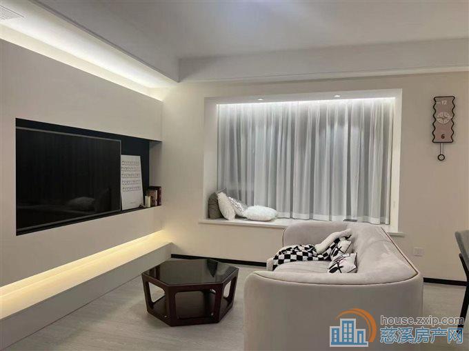 推荐：芳满庭 洋房 精装全送拎包入住车位