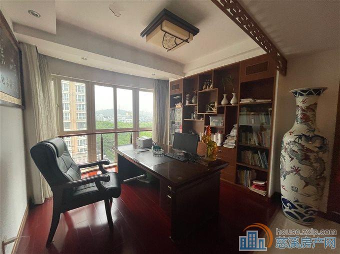 东方明珠 城南精装小区 满五唯一