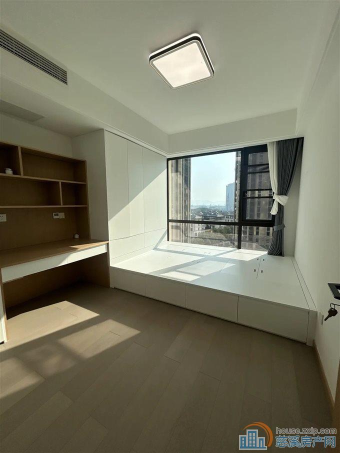 江滨‘.江景苑240平 新装修 独家房源