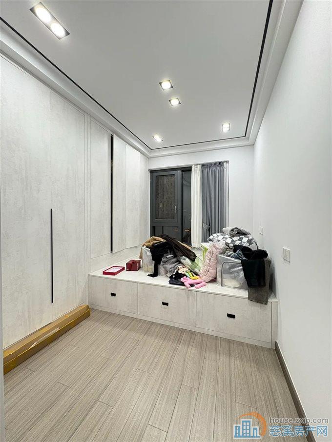 阅江府  精装修 黄金楼层 文锦无在读