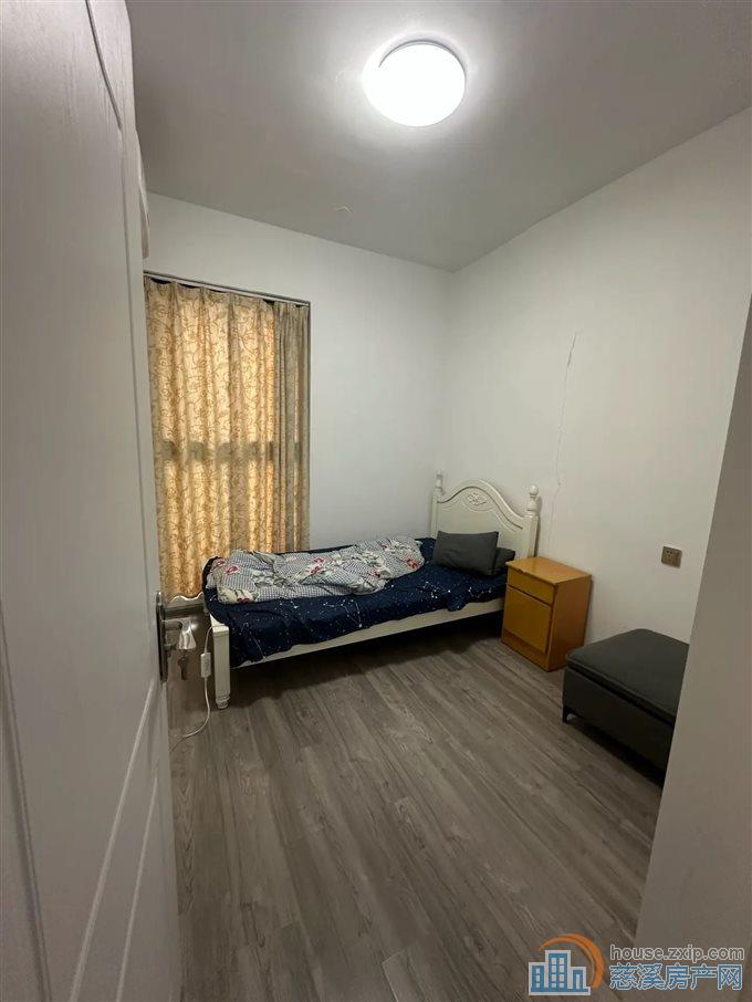 悦华府 简装 141平方208万 低总价