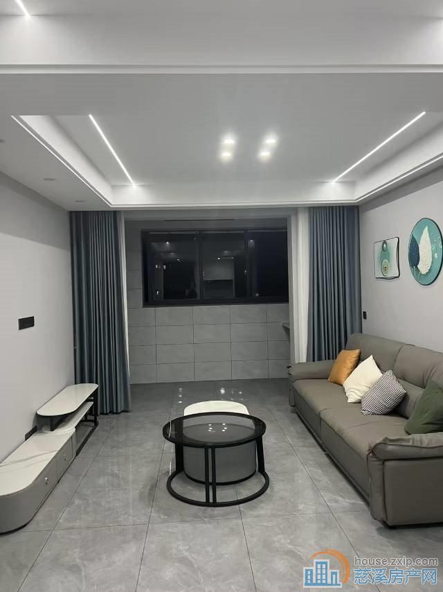 新潮塘88平全新装修全屋定制138万