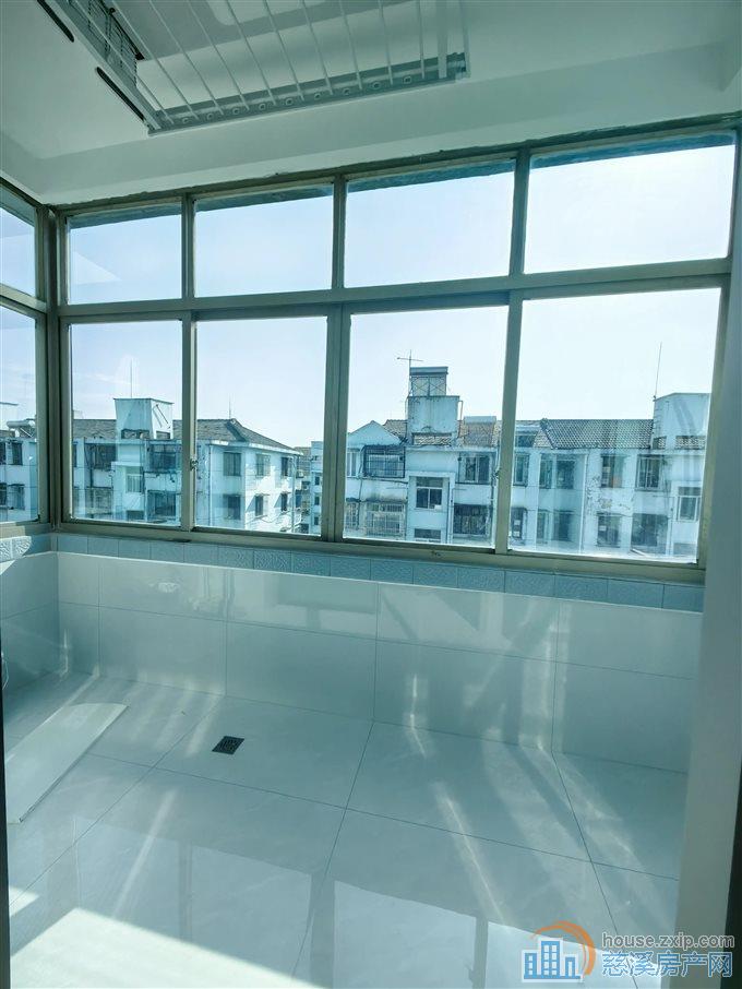 城东新村 65平全新精装113万上林西