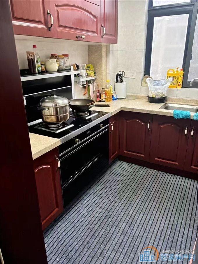 出售:【梅林苑】洋房 位置好,精装修