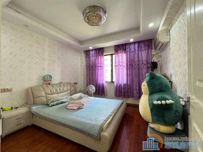 兴隆苑  精装电梯洋房 带车位