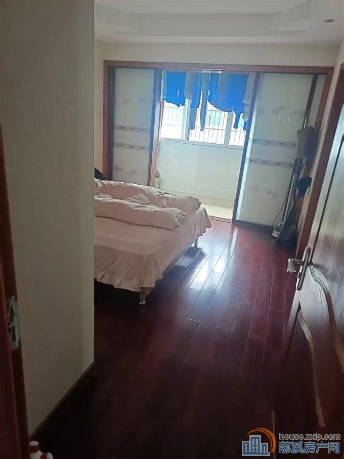 舜韵华庭  精装修 带车库 满五唯一