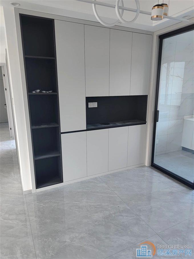 湖樾云著 143平全新精装238万两年到