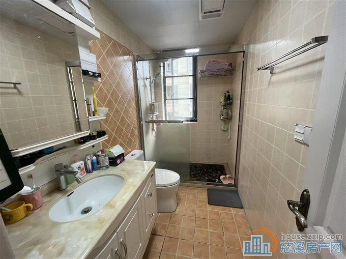 特价：祥生祥园全新婚装自住三房两卫