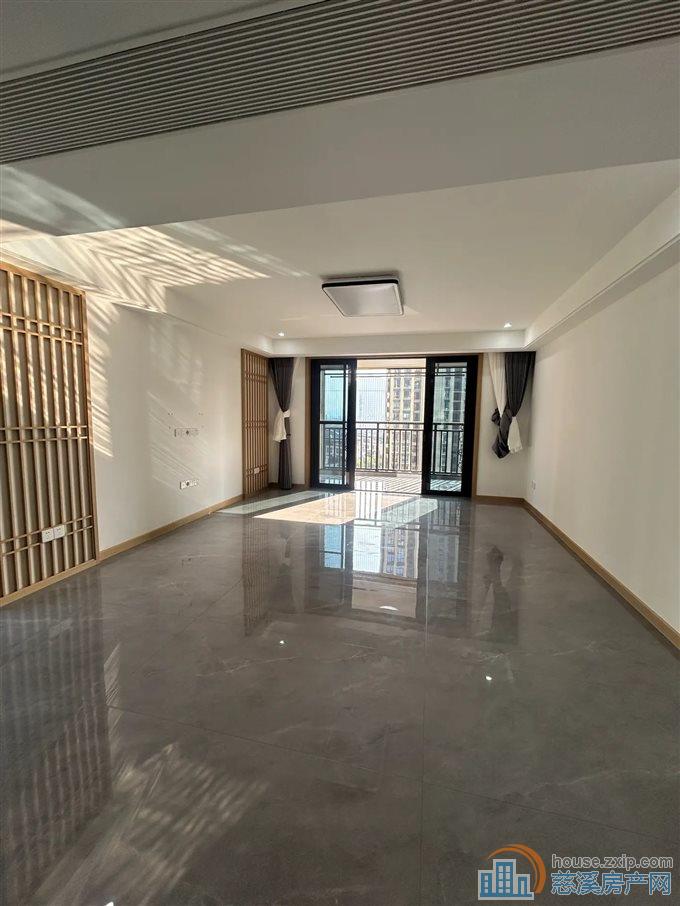 江景苑 240平 双车位双储物间 急卖