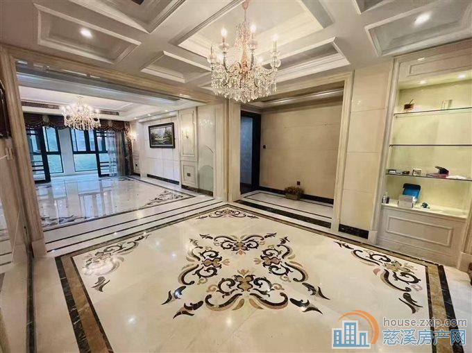 橡树湾146平方豪装带车位298万