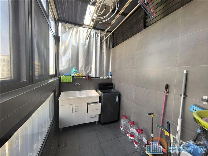 金仕华庭85平精装修175万满五唯一