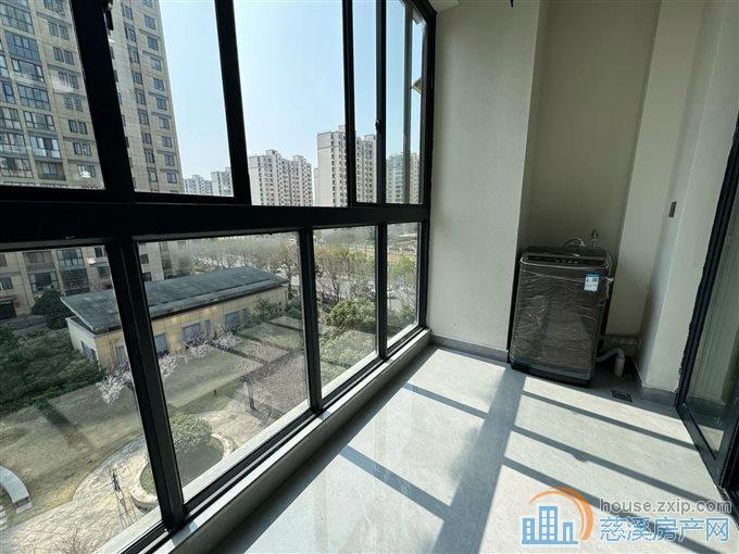 明月佳苑 明月湖板块 简装2房带车位