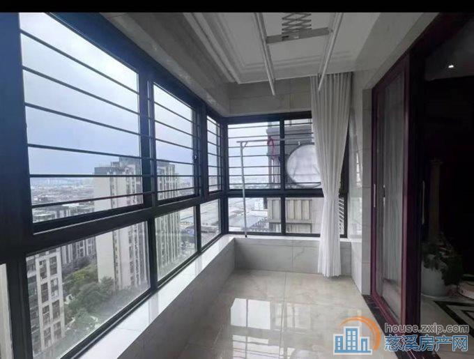 金仕华庭豪装142平方