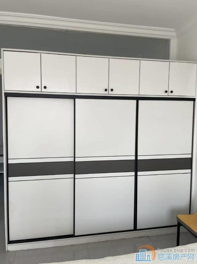 双和家苑二期61平95万中间层边套精装