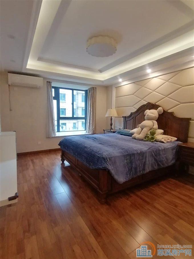 金色港湾小区 电梯洋房 拎包入住