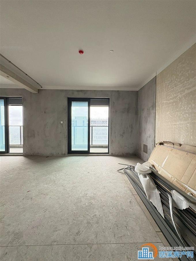 卓越湖樾云著花苑143平245万