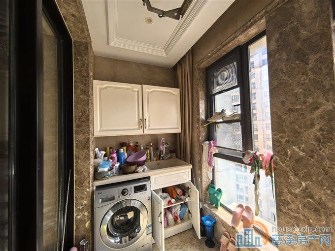 华润凯旋门177平368万满五唯一地暖