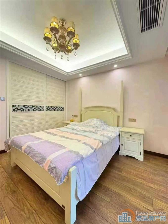 特价白金湾133平品牌豪华装修带车位直接