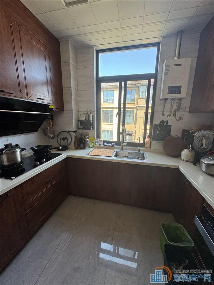 中梁泊景庭159平298万上叠大露台