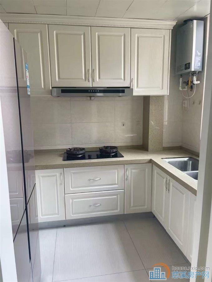 捡漏梅林苑90平方架空层99.9万精装