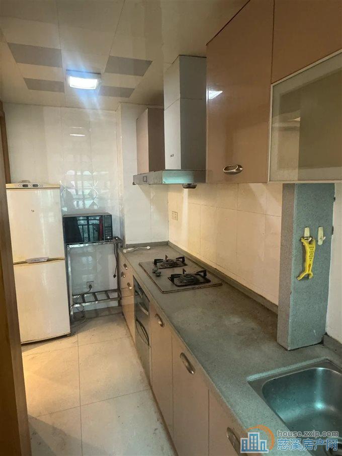 人和家园 精装 带车位 杂物间 无在读