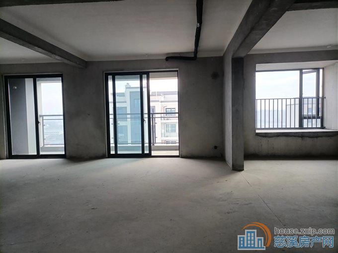 悦翠云庭 毛坯119平方150万无双税