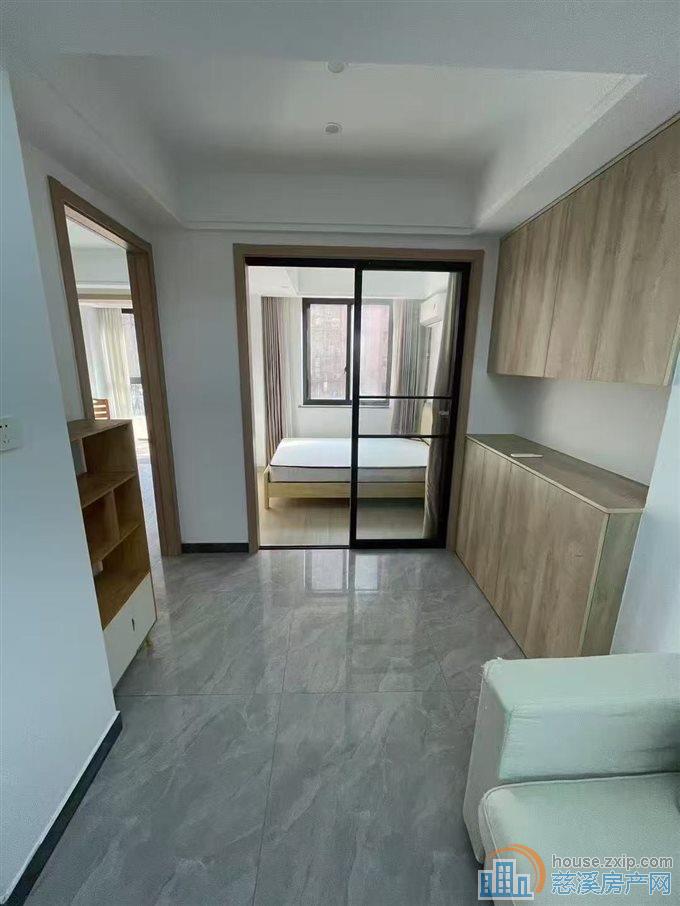 双和家苑低层精装两房92平车位储物间