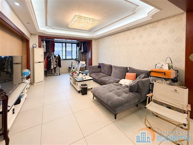天九街  精装拎包入住  市区成熟商圈