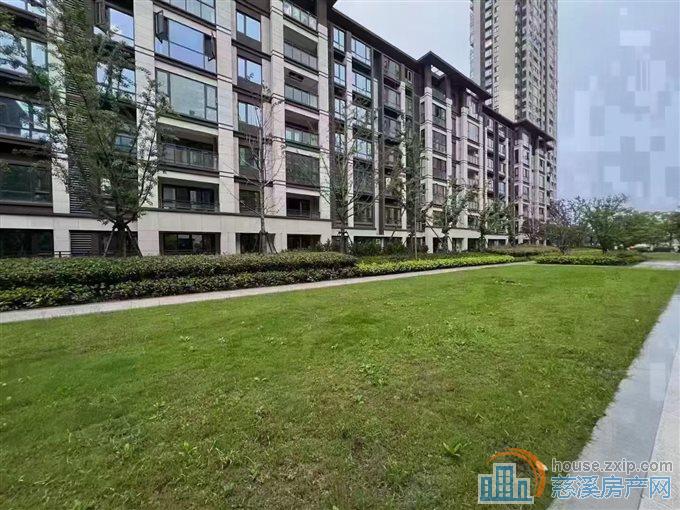 特价：天铂佳苑 洋房黄金楼层送车位