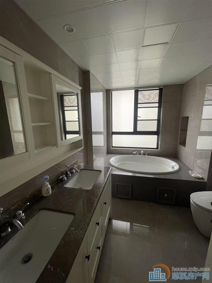 华润凯旋门220平地暖品牌家电家具全送