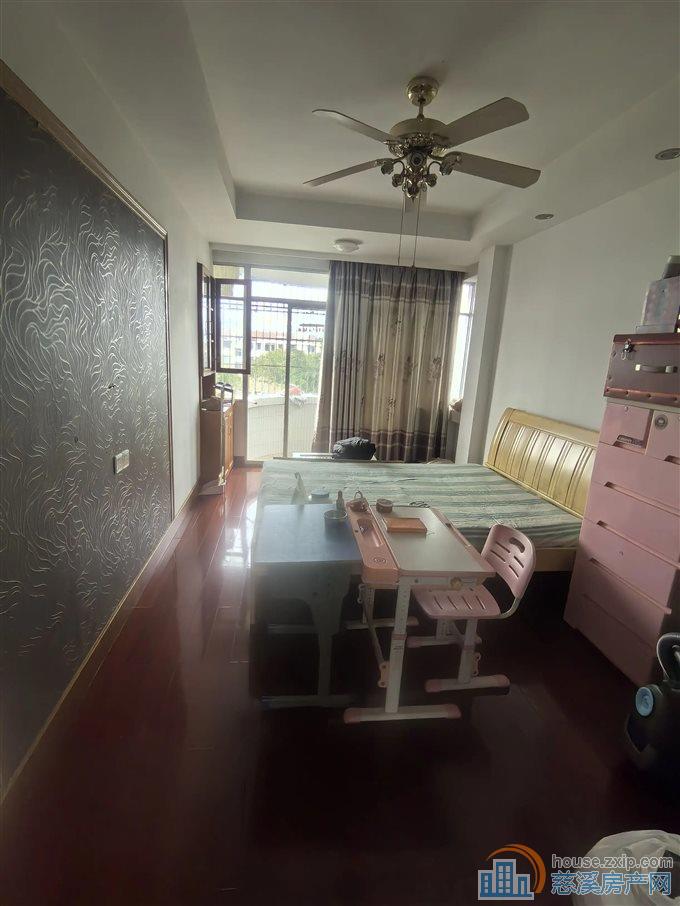 茜苑新村 精装修 带杂物间 满五唯一免一