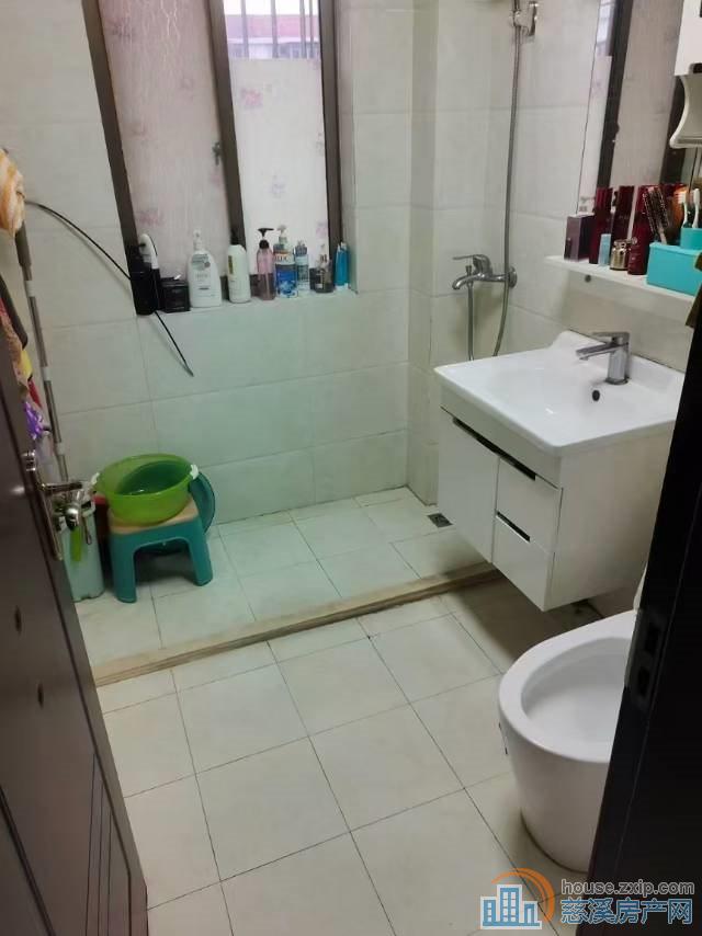 金南小区4楼73.6平十架精装78万