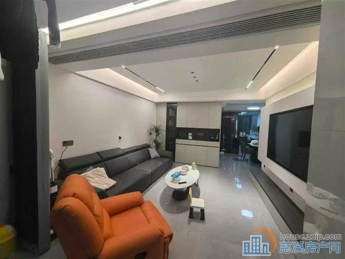 梅林苑92平东边套黄金楼层全新精装