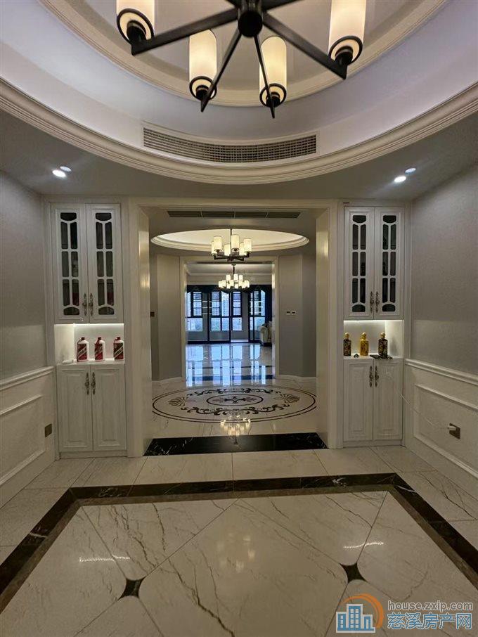 凯旋门220平四室四卫全新婚房豪华