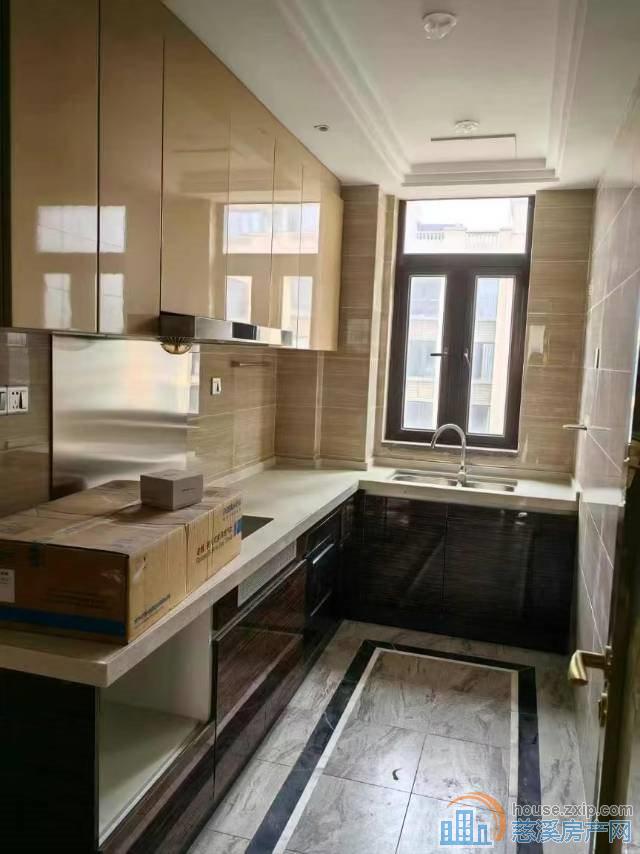 恒大河悦府二期洋房130平3楼131万