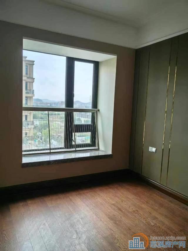 恒大河悦府二期洋房130平3楼131万