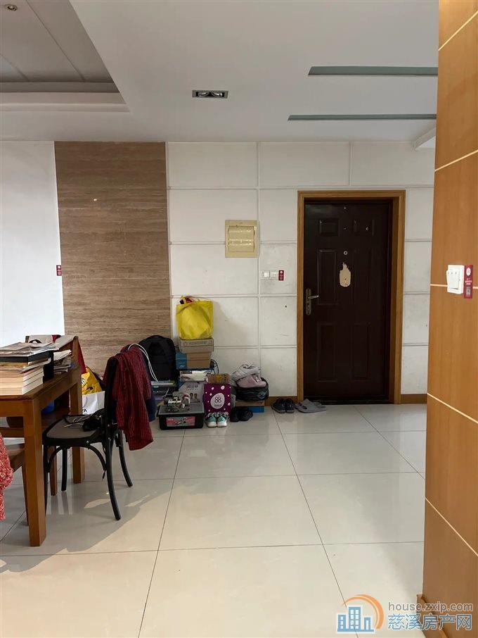 东方明珠170平195万精装修双车位