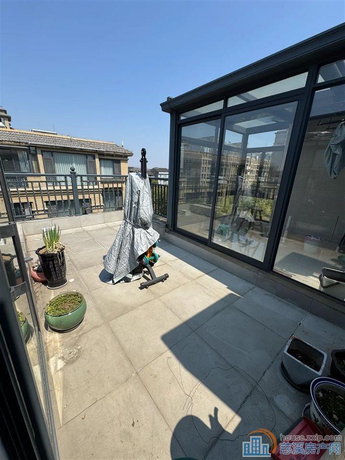 中梁泊景庭159平298万上叠大露台