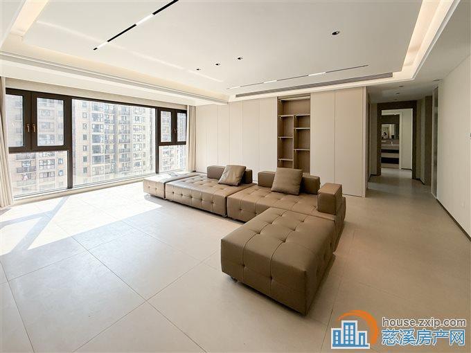 青樾府168平278万送充电桩