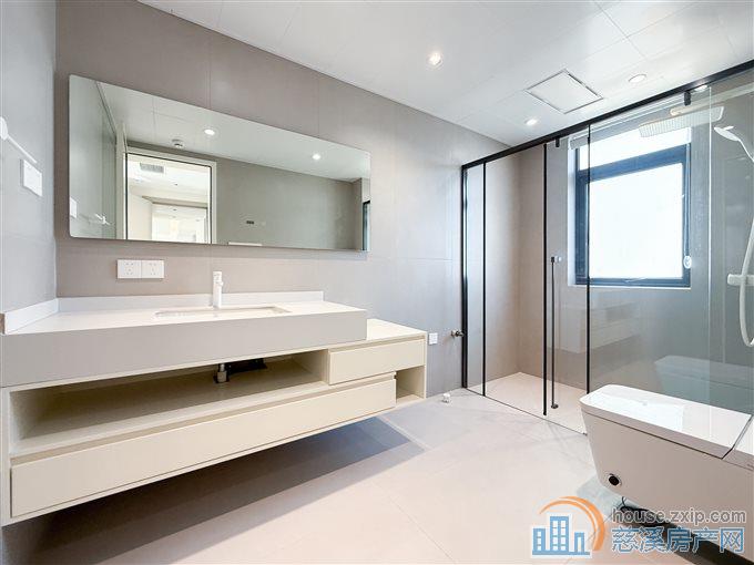 青樾府168平全新精装未住过带车位278