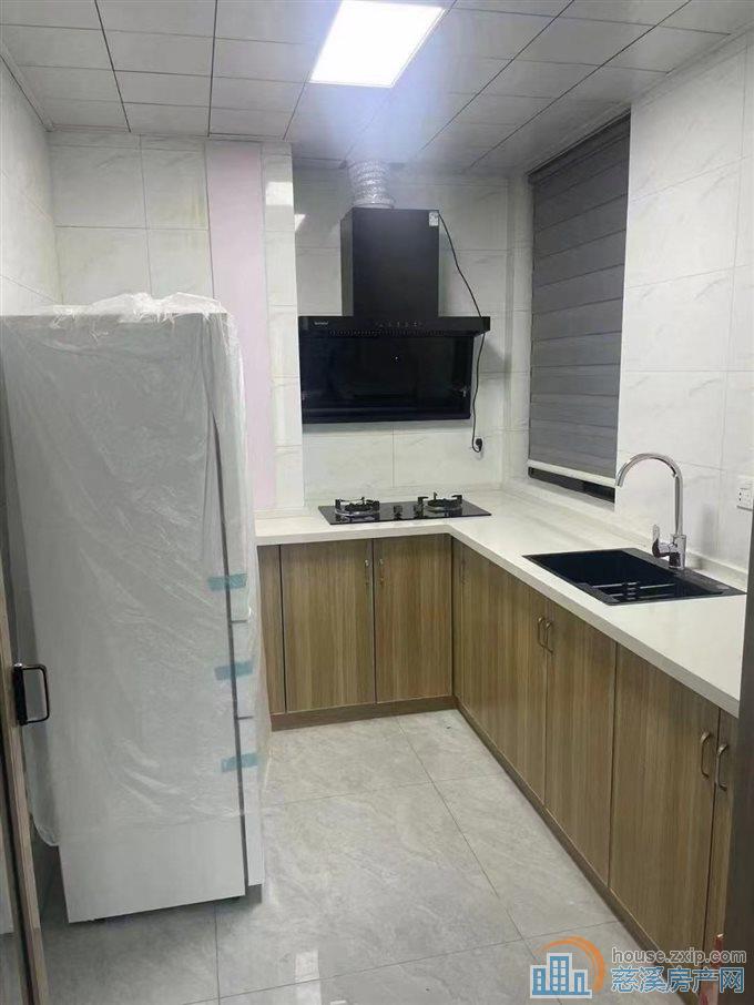 捡漏融创江景苑好楼层精装102平2年到