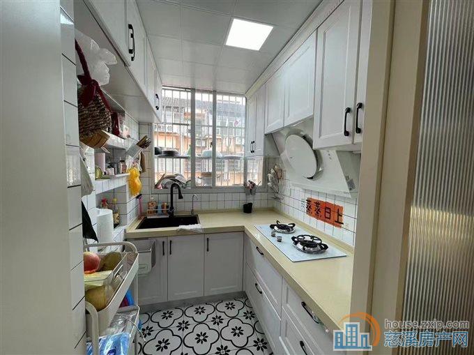 楼家新村65方精装二室一书房精装新