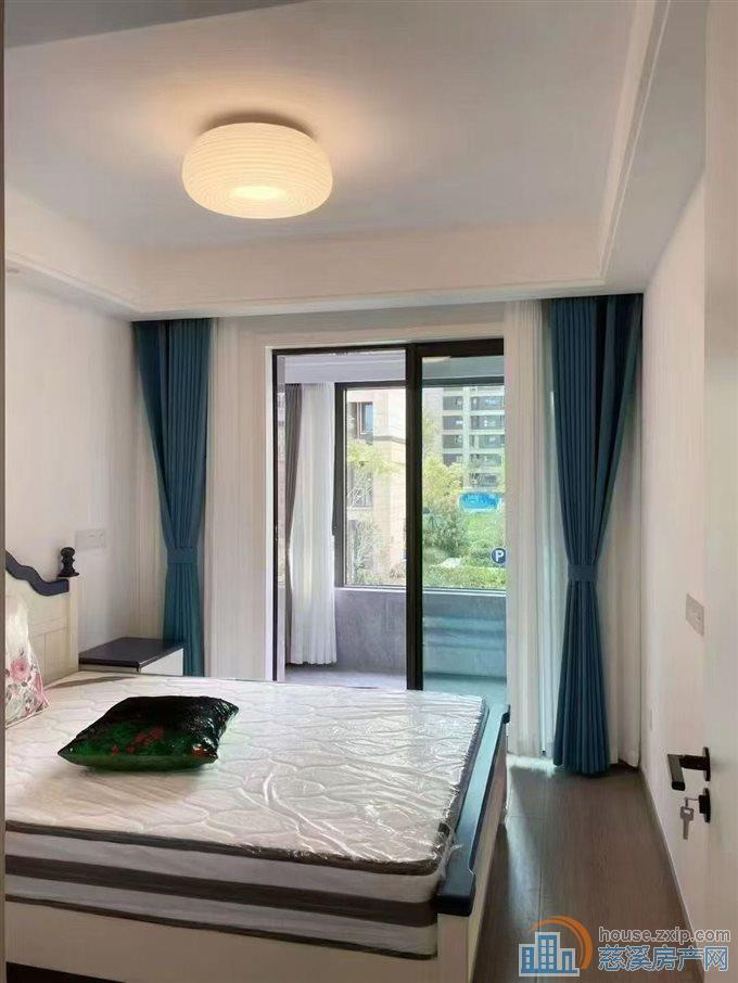 实验上林誉林府114方全新精装满2年