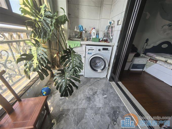 元亨雅苑 精装修 拎包入住带车位