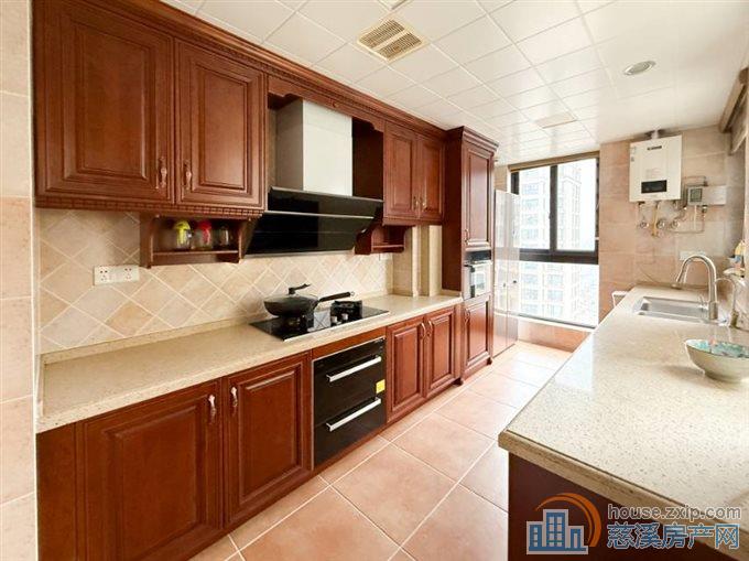 祥生祥园 精装边套 送机械车位