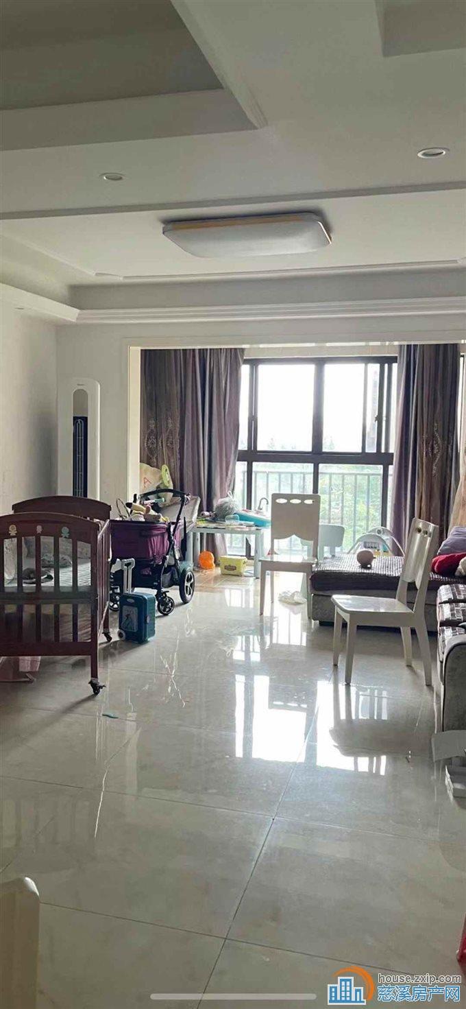 急卖白金湾136.6平精装130万一口价