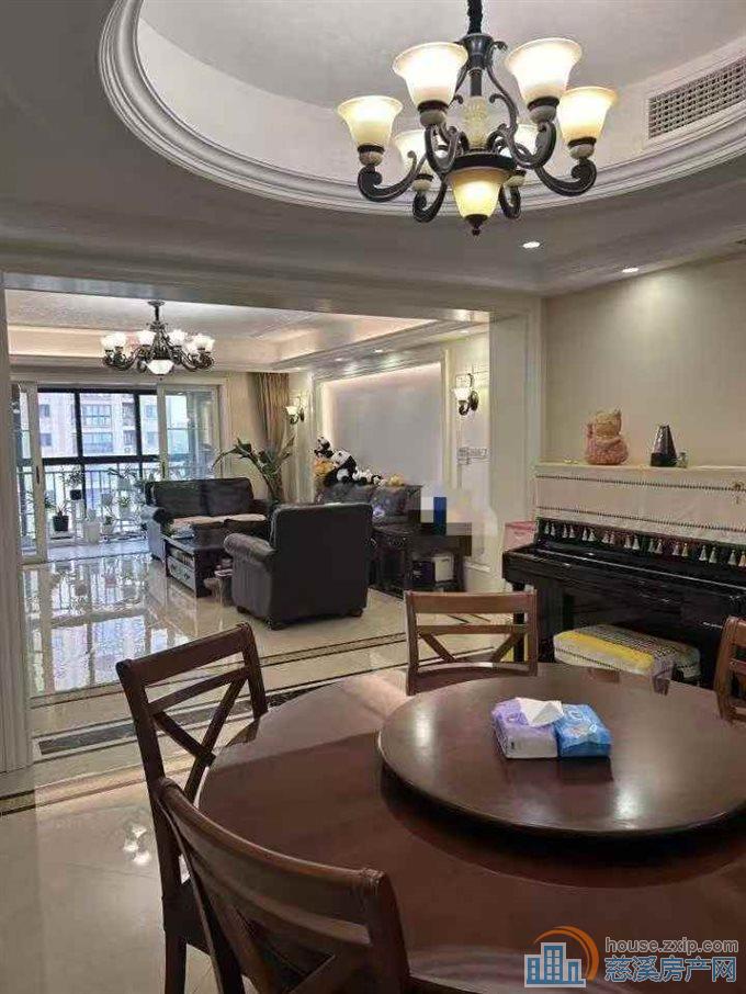 白金湾小高层4室2厅3卫大平层