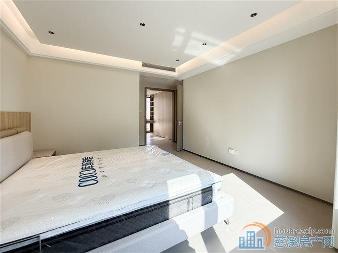 青樾府 168平全新婚装带地暖未入住