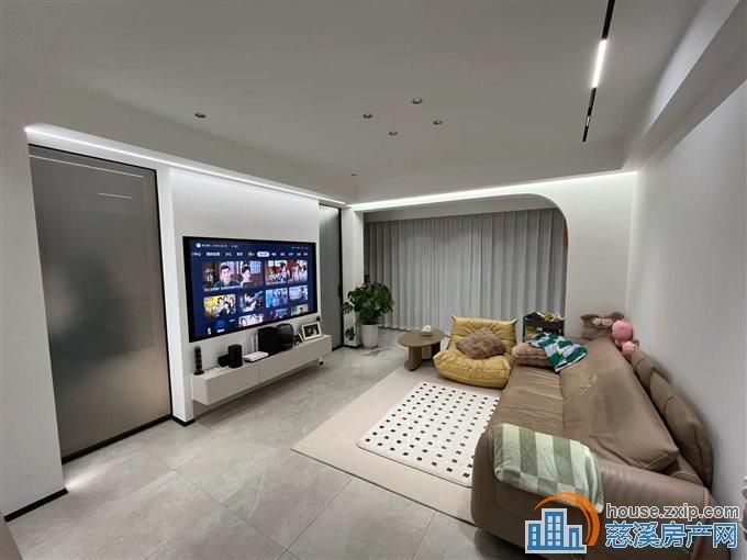 华鸿大发誉林府118.15平270万