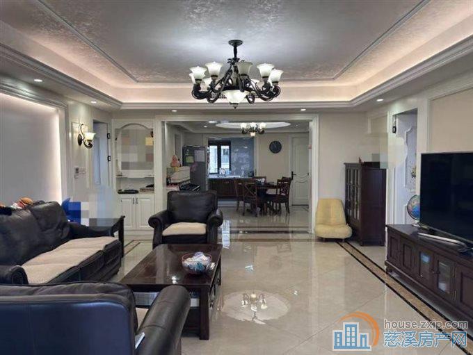 白金湾小高层绿城物业182平256万精装